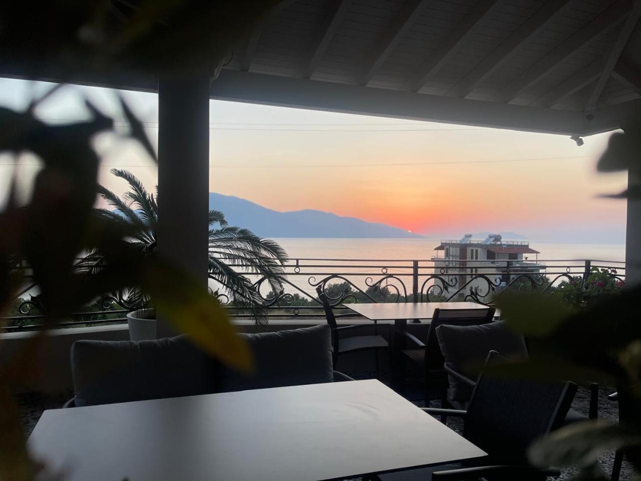 Hotel Majestic Radhimë Εξωτερικό φωτογραφία