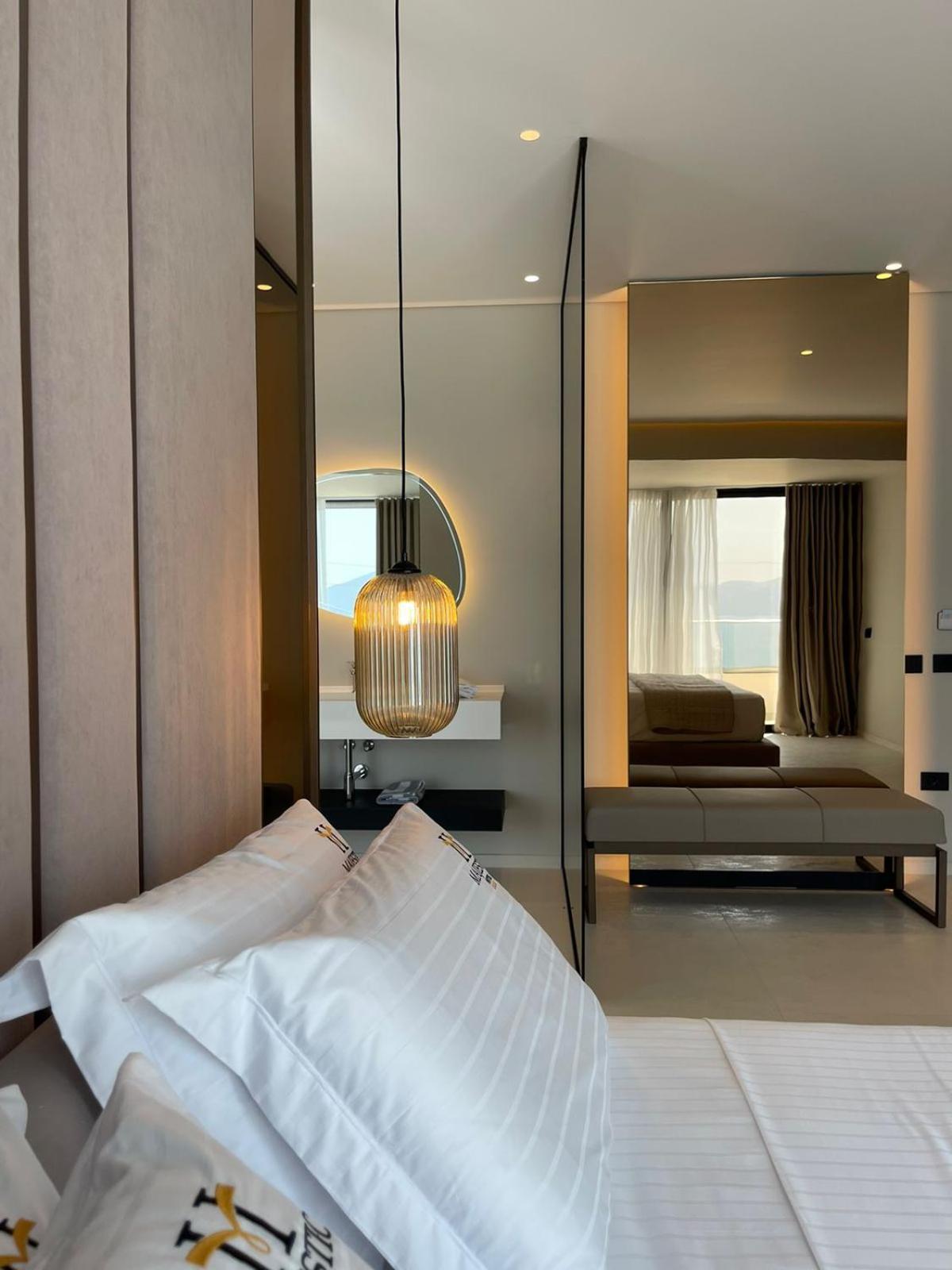 Hotel Majestic Radhimë Εξωτερικό φωτογραφία