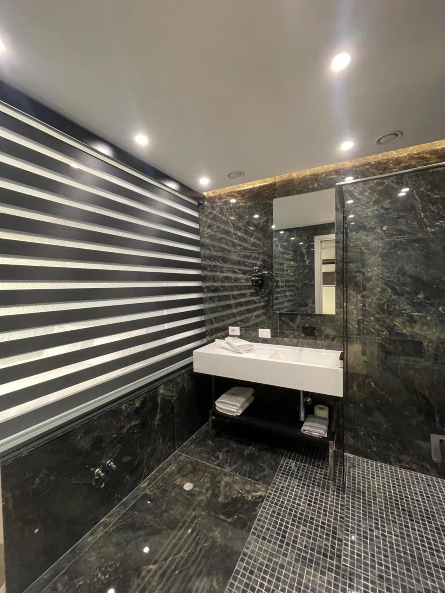 Hotel Majestic Radhimë Εξωτερικό φωτογραφία