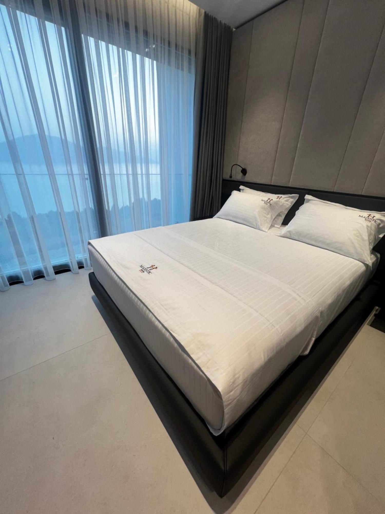 Hotel Majestic Radhimë Εξωτερικό φωτογραφία