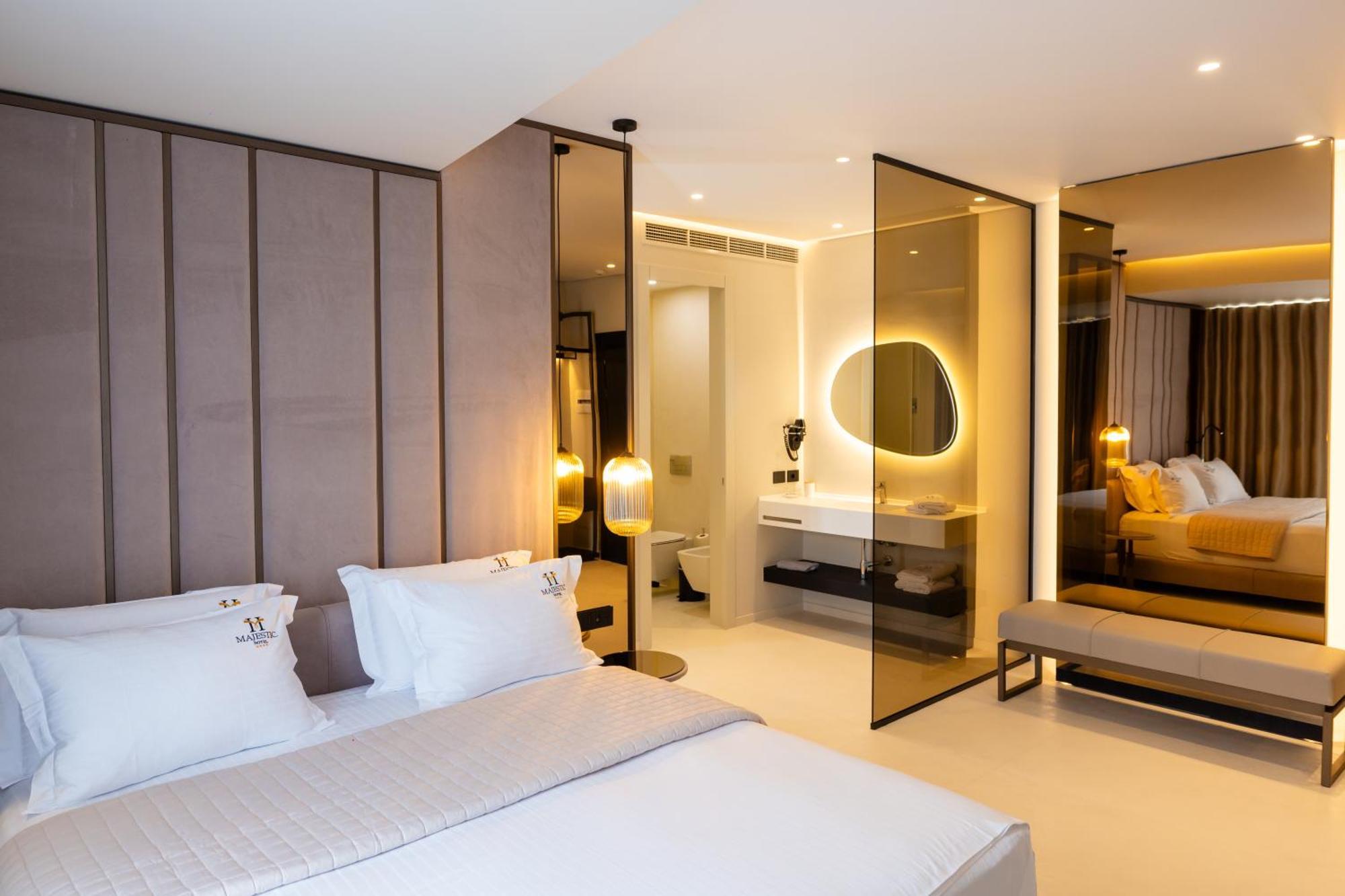 Hotel Majestic Radhimë Εξωτερικό φωτογραφία