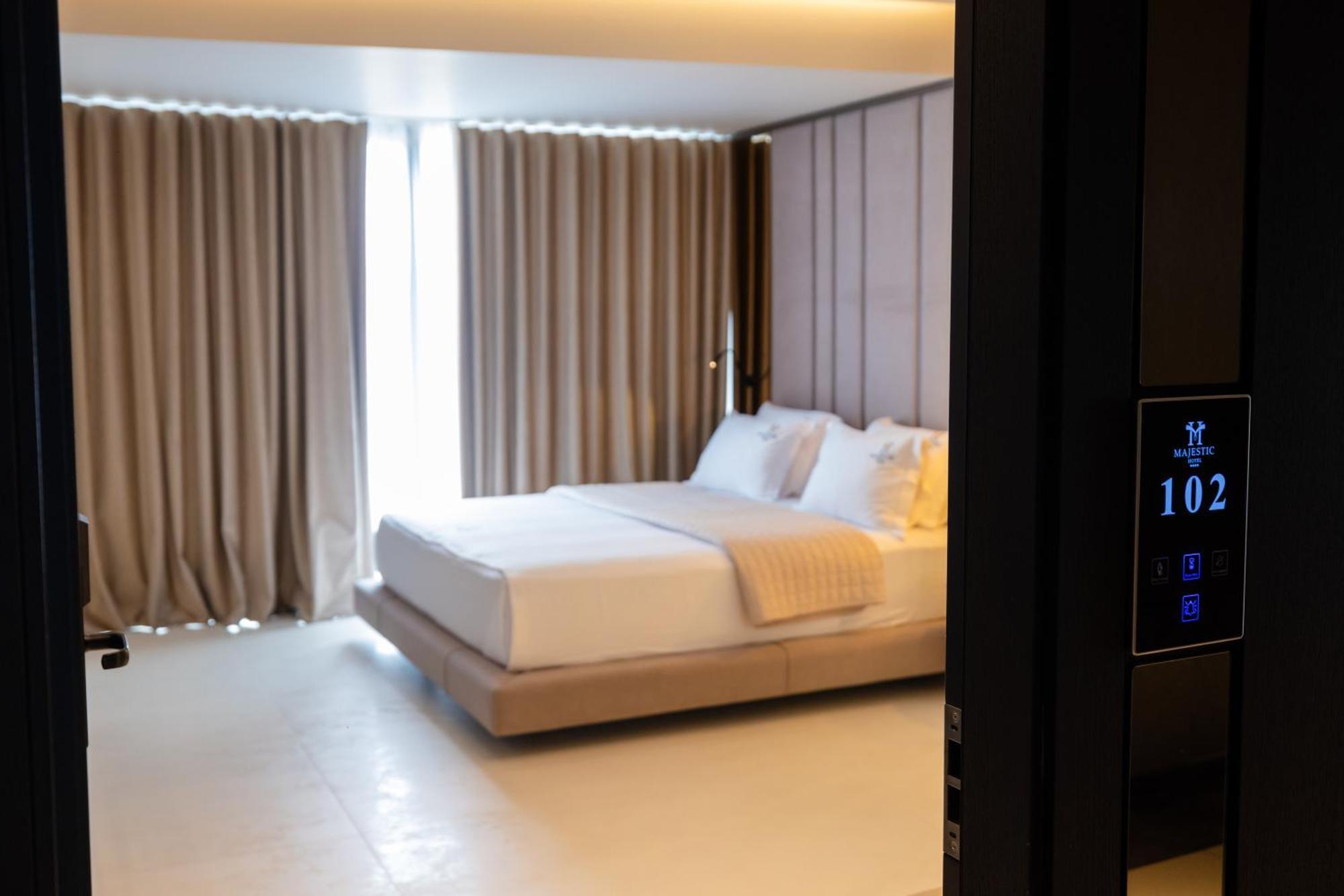 Hotel Majestic Radhimë Εξωτερικό φωτογραφία
