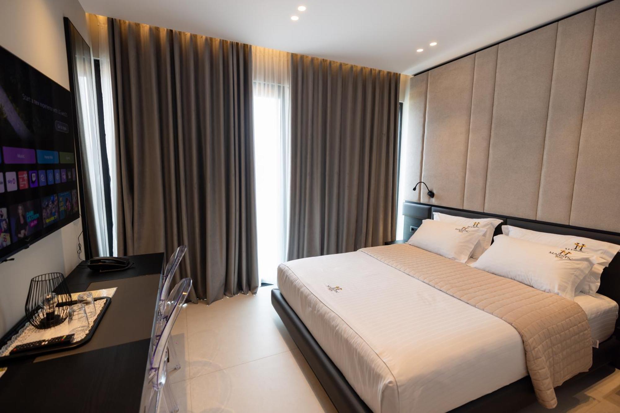 Hotel Majestic Radhimë Εξωτερικό φωτογραφία