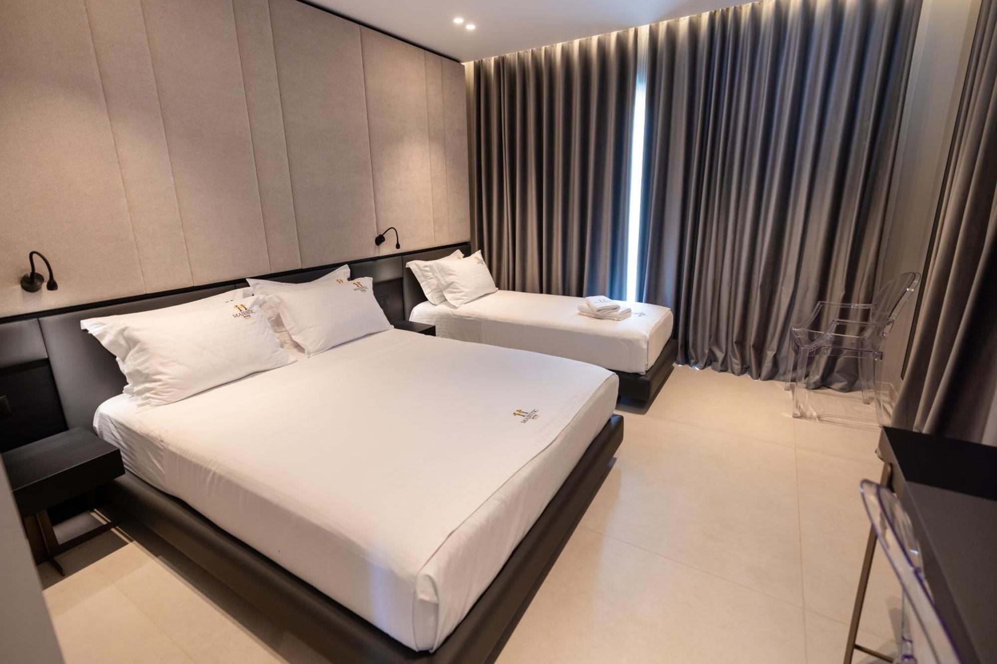 Hotel Majestic Radhimë Εξωτερικό φωτογραφία