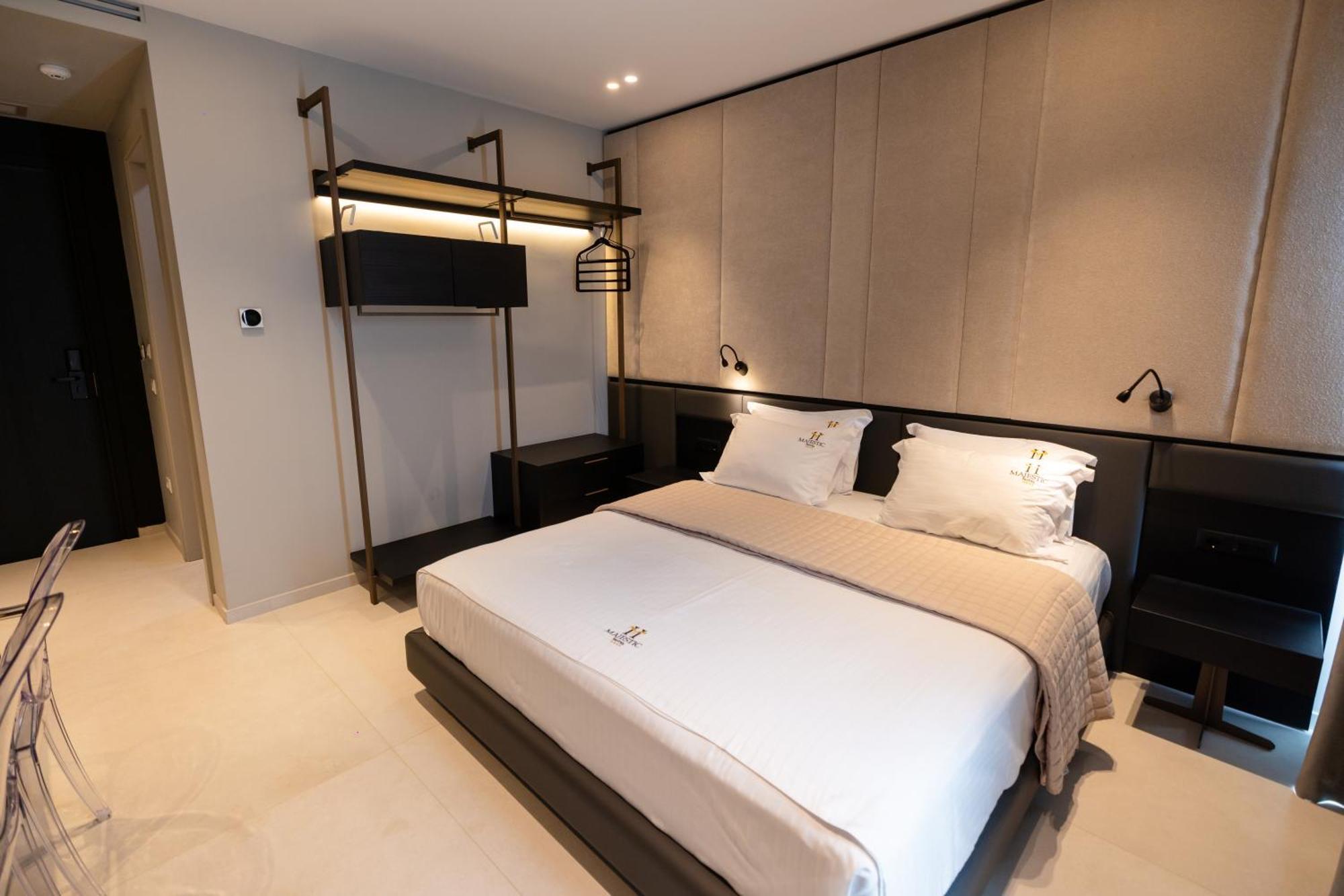 Hotel Majestic Radhimë Εξωτερικό φωτογραφία